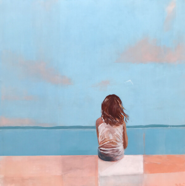 Obraz na płótnie przedstawiający pejzaż morski z dziewczyną siędzącą na brzegu. Autorka Ilona Herc.