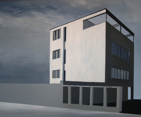 Obraz Marii Kiesner przedstawiający modernistyczny budynek na tle szarego nieba.