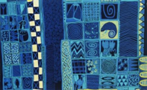 kompozycja niebieska z kwadratami z różnymi obiektami