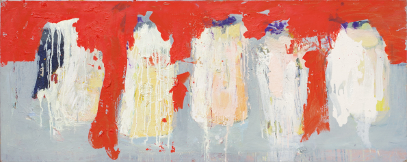 Abstrakcyjny obraz z dominującą czerwienią u góry, spływającą na jasne, pastelowe formy na szarym tle, przypominające sylwetki.