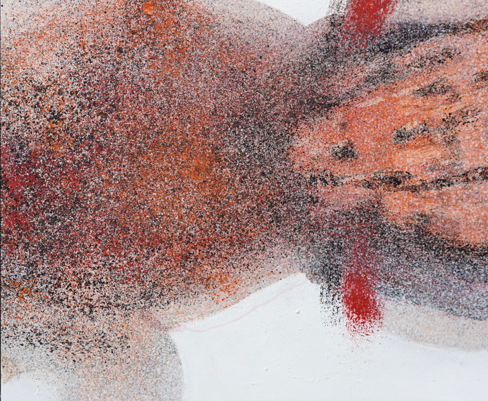 Obraz na płótnie z fragmentaryczną strukturą, intensywnymi kontrastami i efektem erozji lub rozpadu formy.