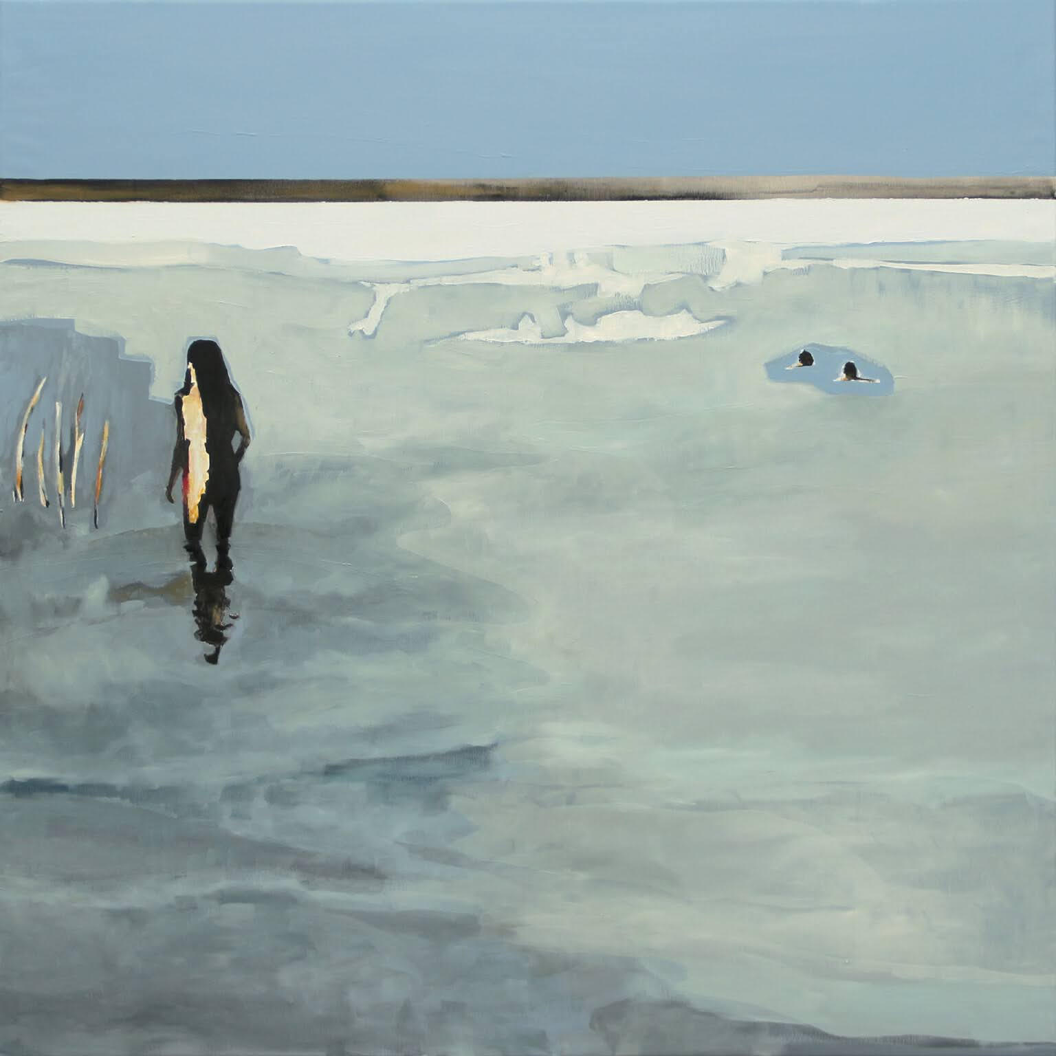 człowiek nad jeziorem, na horyzoncie widoczny drugi brzeg